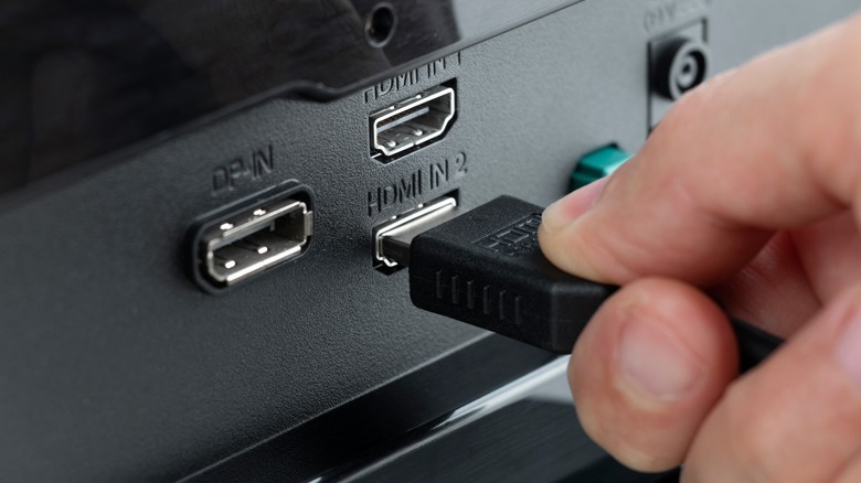 Знаеш ли, че старият ти HDMI кабел може да съсипва картината на новия телевизор?